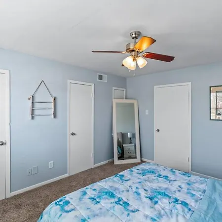 Longer Term Option 1 Bed By Clear Lake, Nasa And Kemah